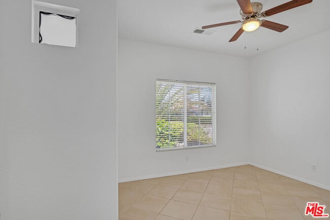 Building Photo - 3811 Eastgate N Rd