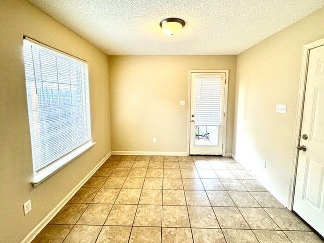 Building Photo - Now Leasing A 3 Bedroom 2 Bath home in Cor...