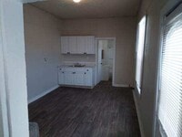 Building Photo - 631 Rawling St
