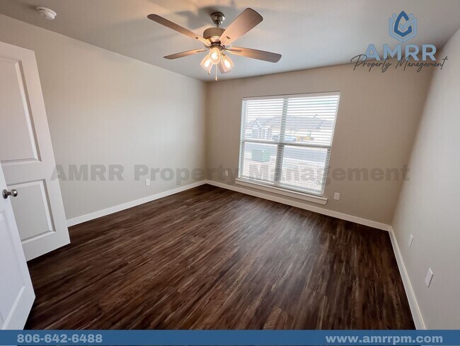 Building Photo - Beautiful 4 Bedroom Home (Available 2/22/24)