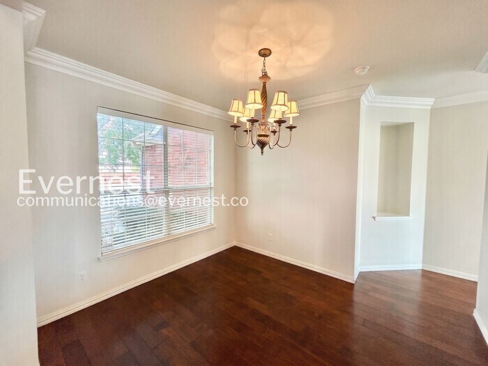 Building Photo - 6458 Riverside Dr