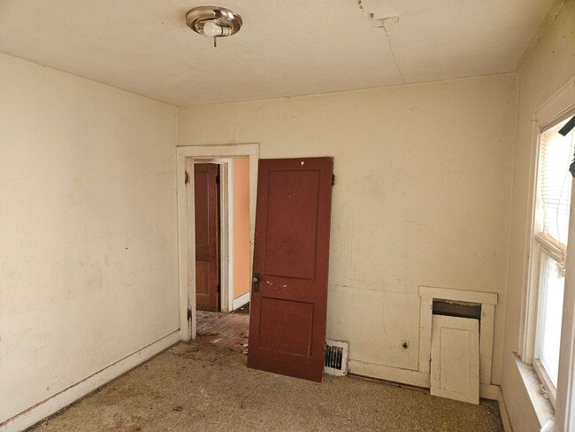 Building Photo - Owner Finance – NO Credit Check! 3 Bed Home – Move In Fast!