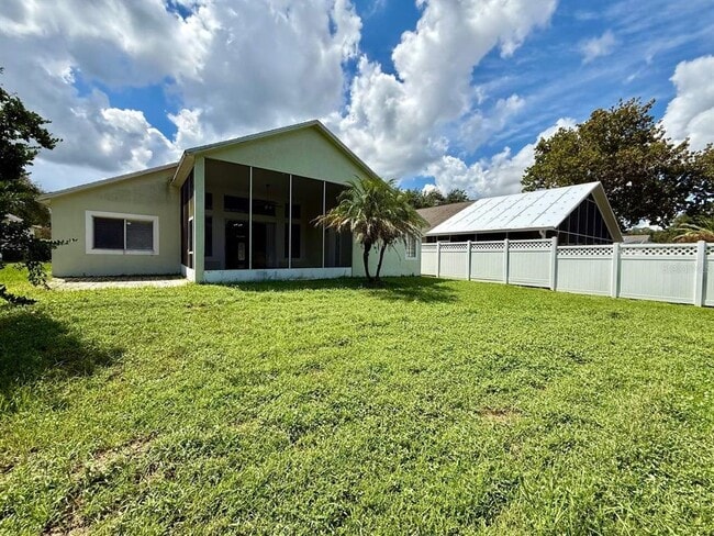 Building Photo - 19021 Weatherstone Dr