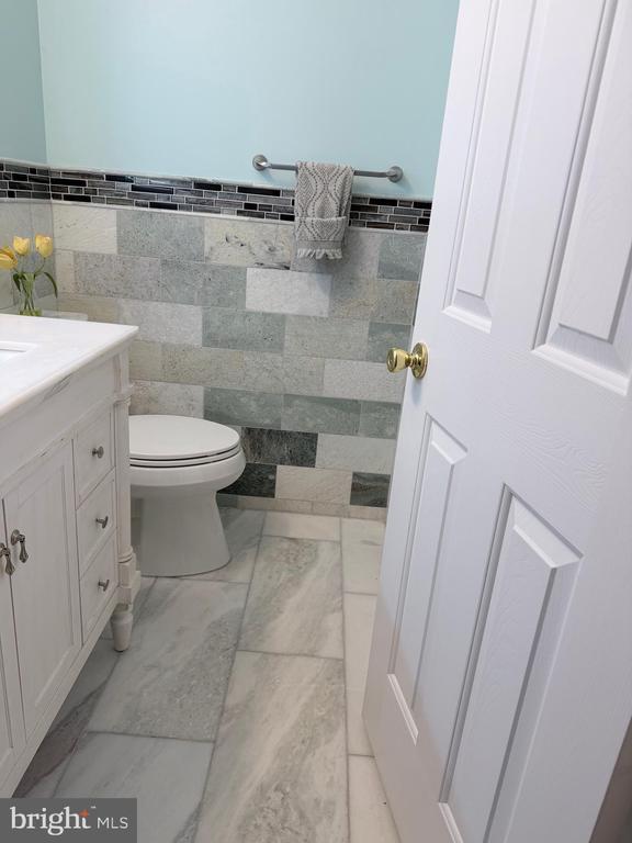 Building Photo - 413 Ruby Rd