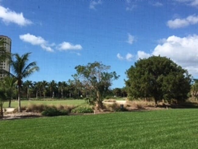 Building Photo - Rialto