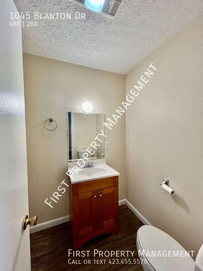 Building Photo - 1045 Blanton Dr