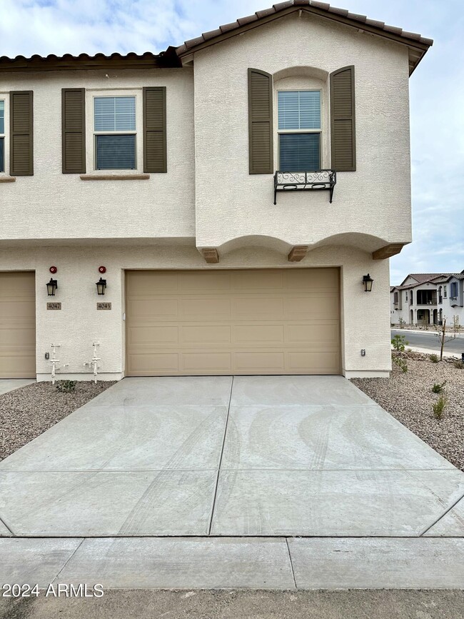Primary Photo - 4043 E Brisa Dr