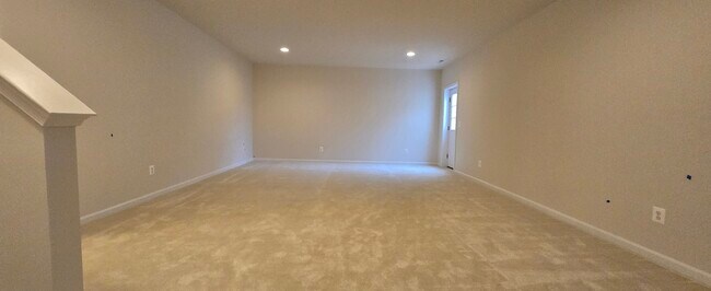 Building Photo - 107 Alabaster Ln