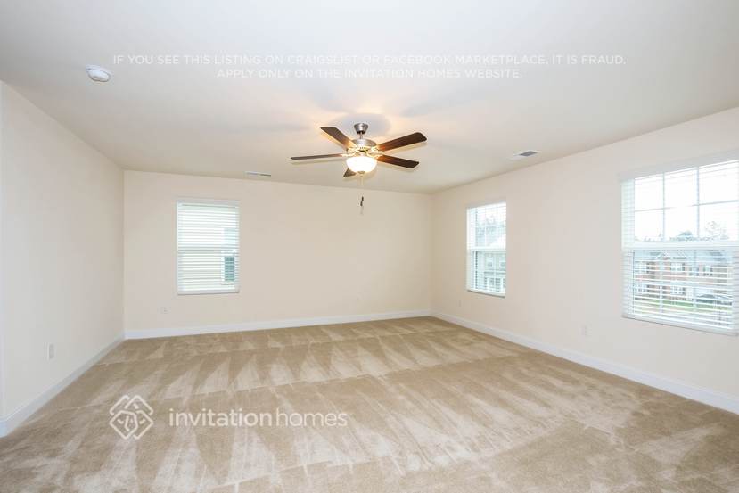 Building Photo - 10003 Maywine Cir