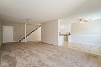 Building Photo - 220 E Live Oak St