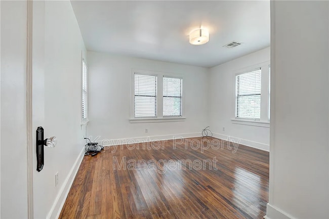 Building Photo - 2532 NW 16th St