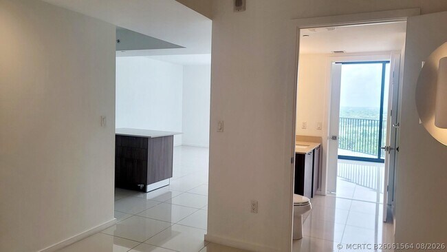 Building Photo - 5252 NW 85th Ave