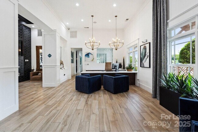 Building Photo - 12620 Toscana Way