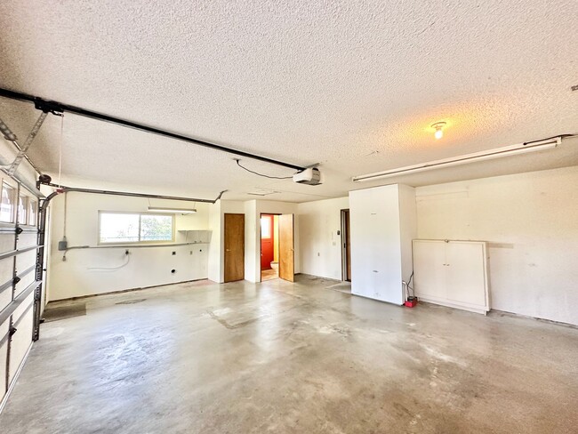 Building Photo - 1467 Knoll Park Ln