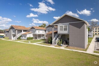 Building Photo - Kings Tree Apartments