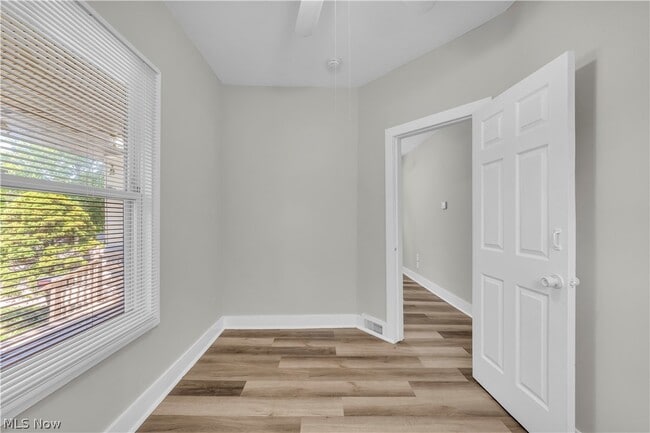 Building Photo - 4314 Archwood Ave