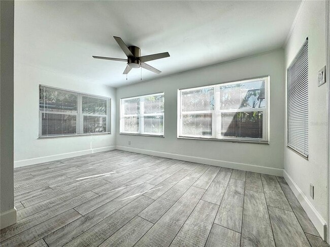 Building Photo - 4108 W Fielder St