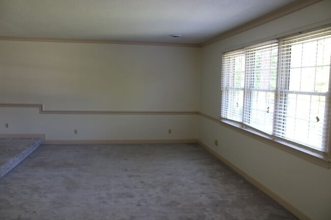 Building Photo - 1409 Chesnee Dr