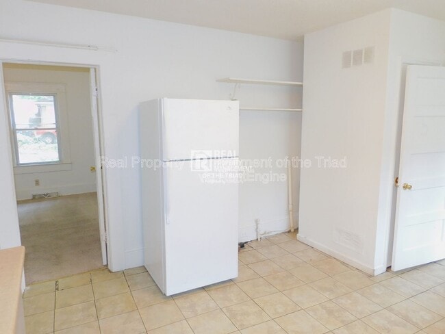 Building Photo - 1407 Gorrell St