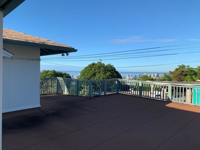 Building Photo - Noah Street