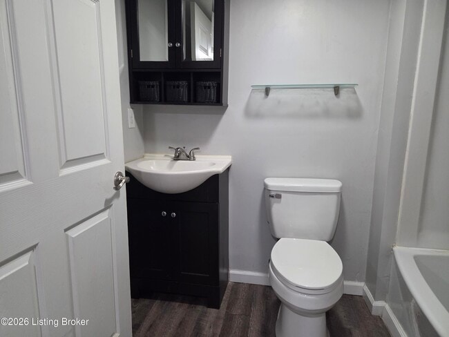 Building Photo - 1209 Durrett Ln