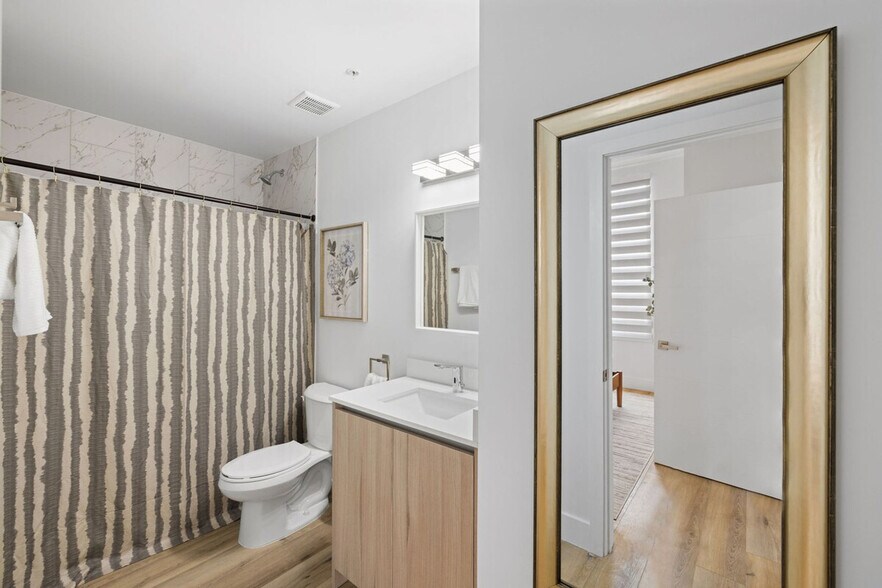 Building Photo - 41 NW 16th Ave