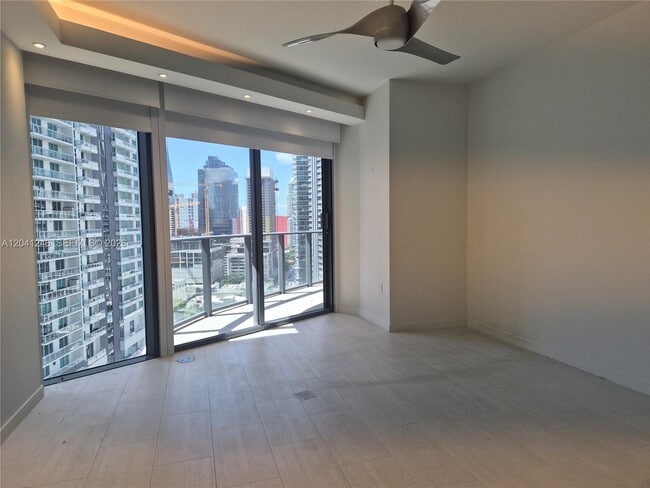 Building Photo - 1000 Brickell Plaza