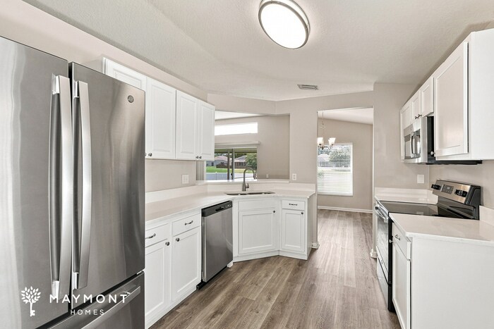 Building Photo - 10455 Hunters Haven Blvd