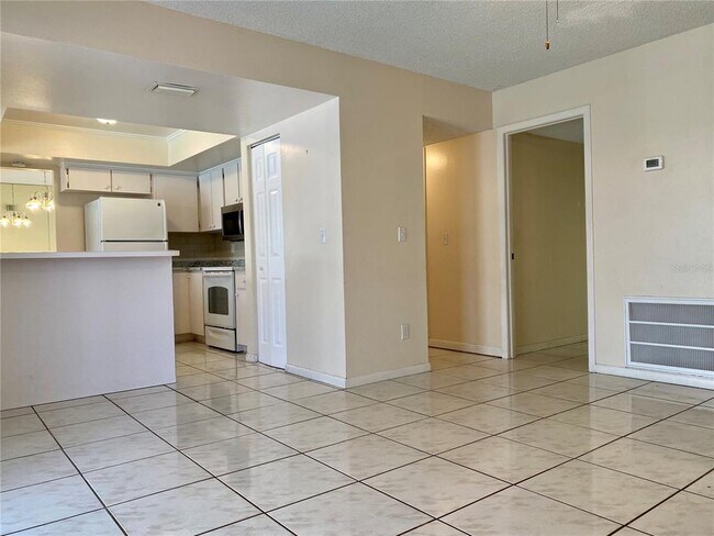 Building Photo - 5205 Dublin Pl