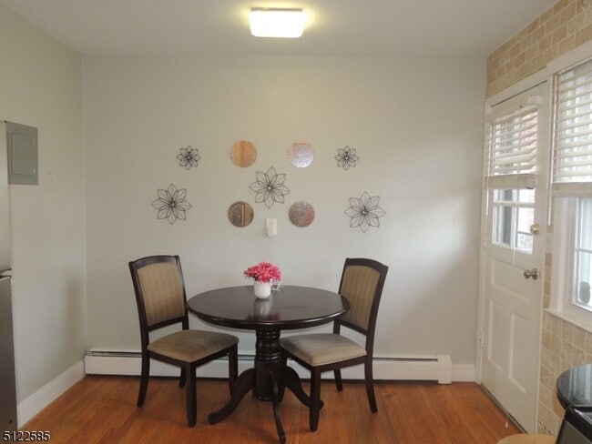 Building Photo - 201 Pitney Pl