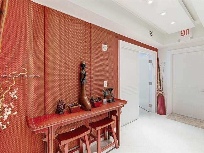 Building Photo - 17875 Collins Ave