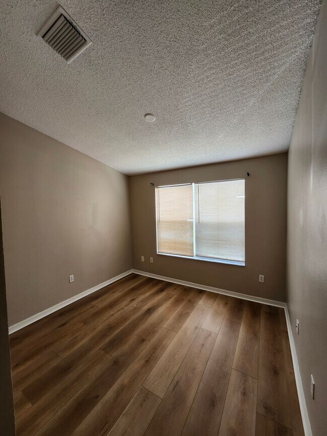 Building Photo - 6330 Osprey Lake Cir