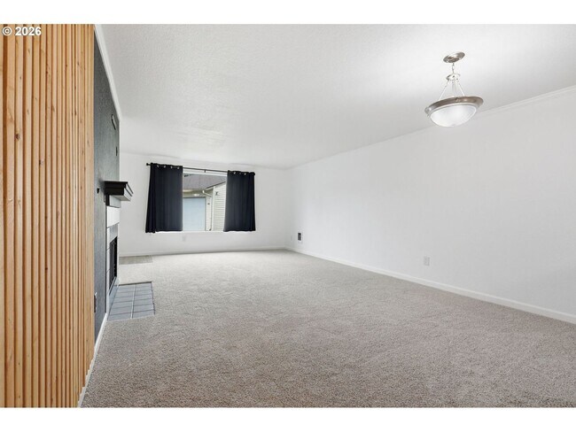 Building Photo - 510 SE 157th Ave