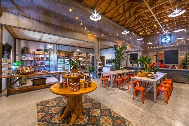 Building Photo - 19591 Split Rail Run