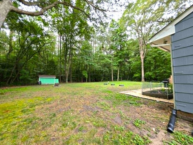 Building Photo - 31269 Eden Allen Rd