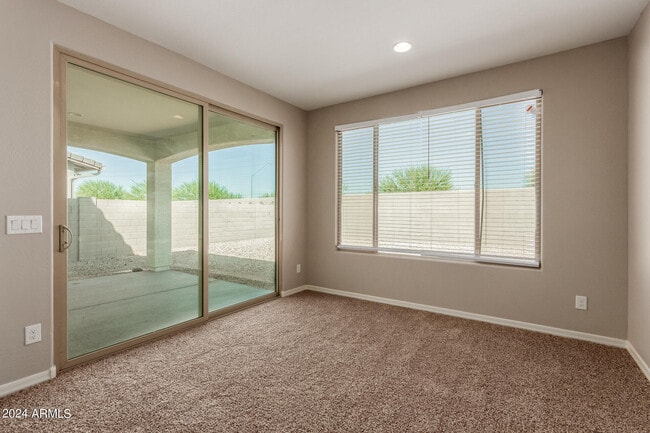 Building Photo - 8854 W Palo Verde Dr