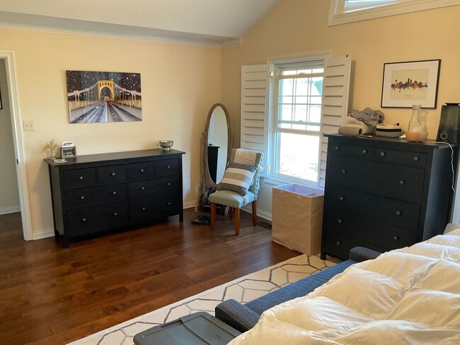 Main bedroom - 9227 Honors Way