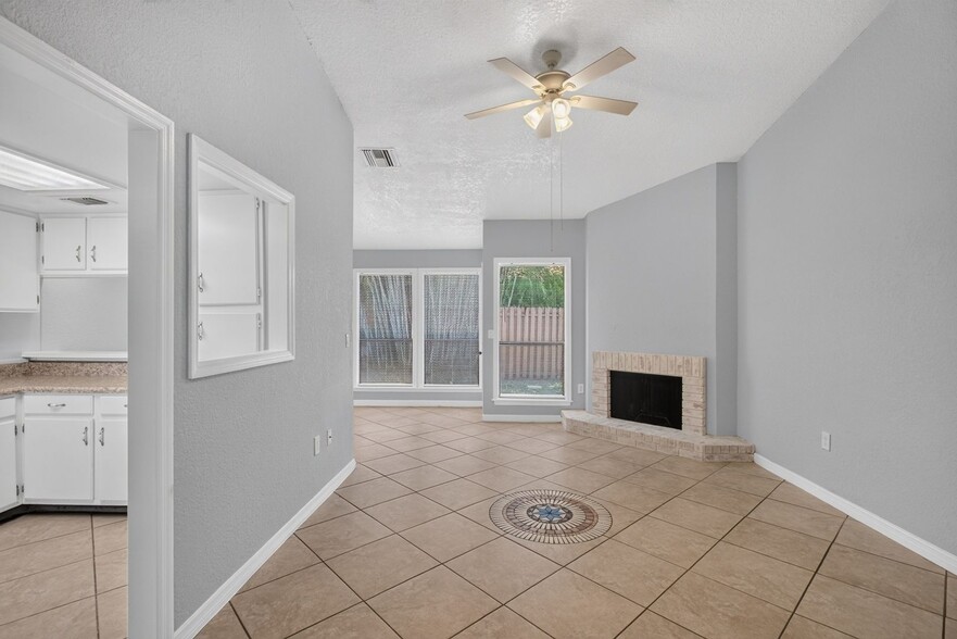 Building Photo - 659 Montego Bay Ct