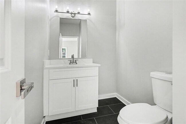 Building Photo - 3185 Tackett Rd