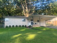 Building Photo - 3811 Idlewild Ave