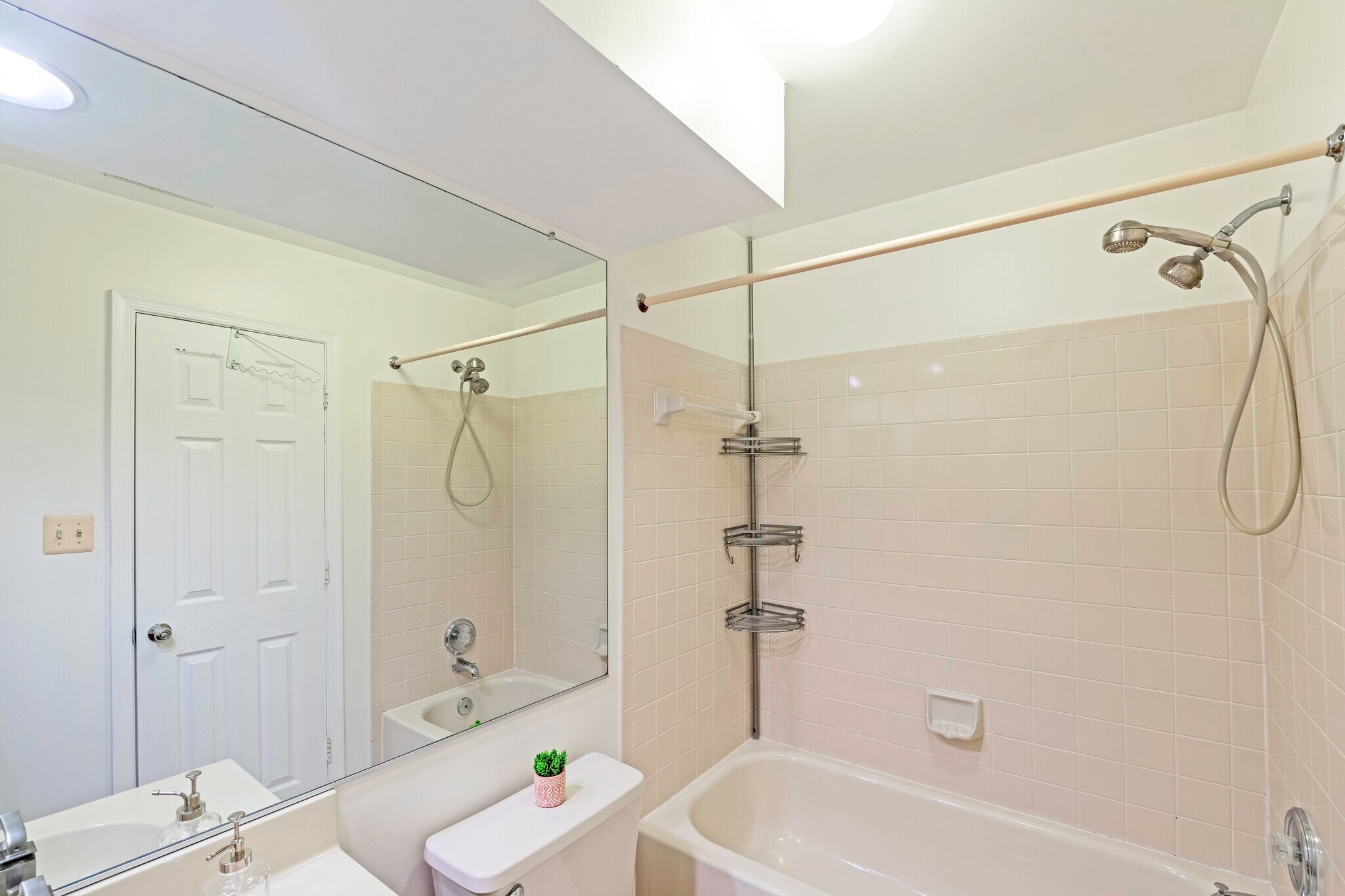 Building Photo - 5708 Belcher Farm Dr