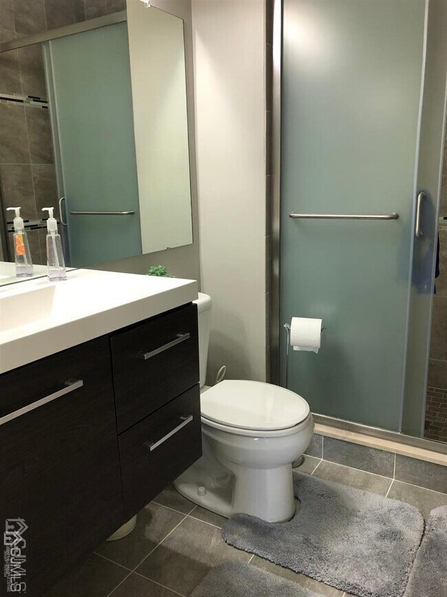 Building Photo - 151 Gregory Ln