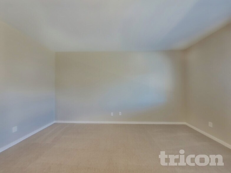 Building Photo - 4411 S 19th St