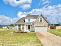 Building Photo - Move In Special! Now Leasing a 4-bedroom 2...