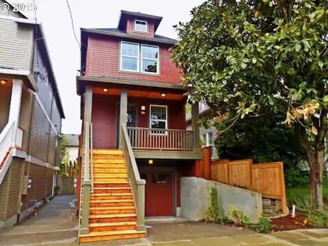 Building Photo - 443 NE GRAHAM ST