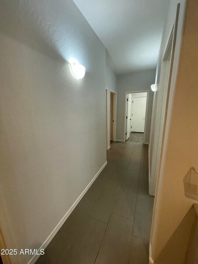 Building Photo - 3810 S Star Canyon Dr