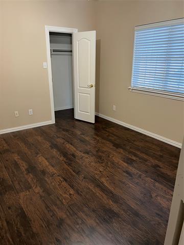 Building Photo - 1803 E Branch Hollow Dr