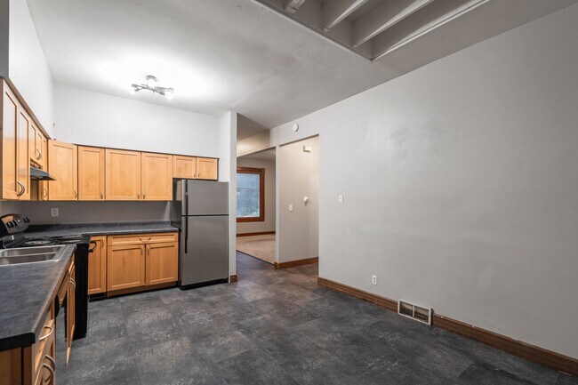 Building Photo - Maryland Lower near UWM