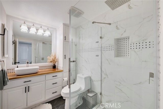 Building Photo - 6644 Bridle Cir