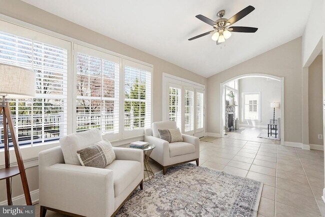 Building Photo - 19925 Interlachen Cir